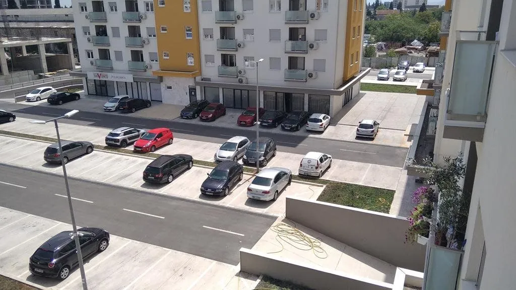 Izdavanje, jednosoban stan, 55m², Ljubović, Podgorica