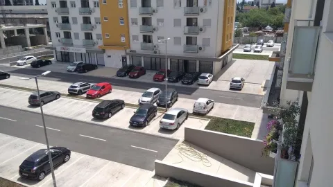 Izdavanje, jednosoban stan, 55m², Ljubović, Podgorica - image 12