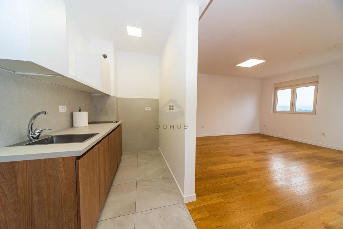 Rent, two bedroom apartment, 71m², Central Point, Podgorica
