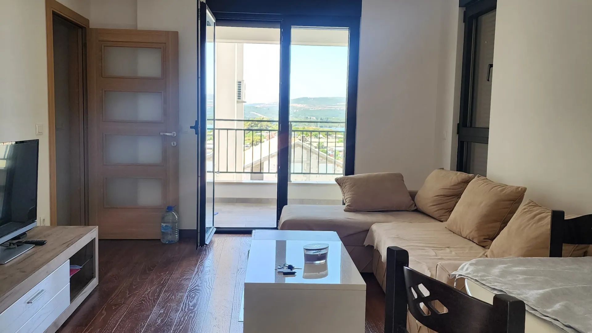 Rent, two bedroom apartment, 60m², Kava, Tivat