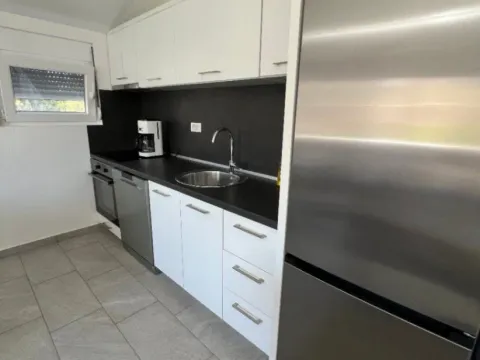 Izdavanje, stan, 92m², Dobre Vode, Bar - image 5