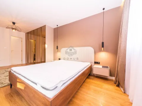 Izdavanje, dvosoban stan, 108m², Central Point, Podgorica - image 10