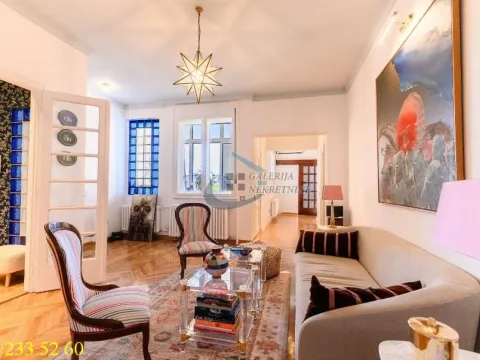 Prodaja, trosoban stan, 107m², Vračar Sve Podlokacije, Beograd