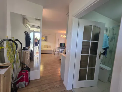 Prodaja, garsonjera, 31m², Budva, Crna Gora - image 11