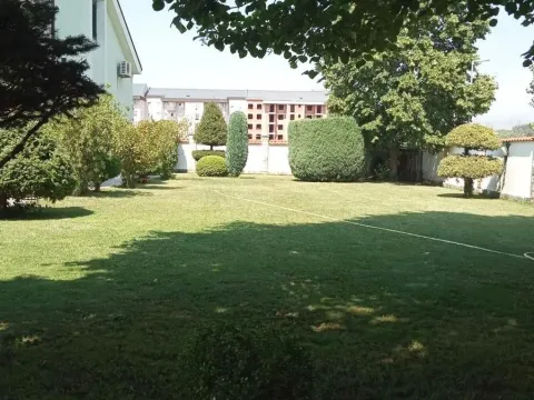 Sale, house, 350m², Zabjelo, Podgorica - image 12