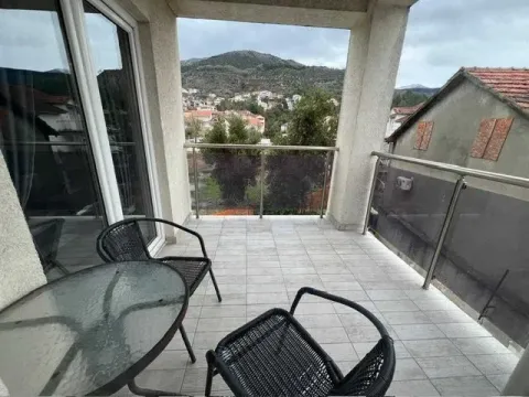 Izdavanje, dvosoban stan, 56m², Tivat, Crna Gora - image 6