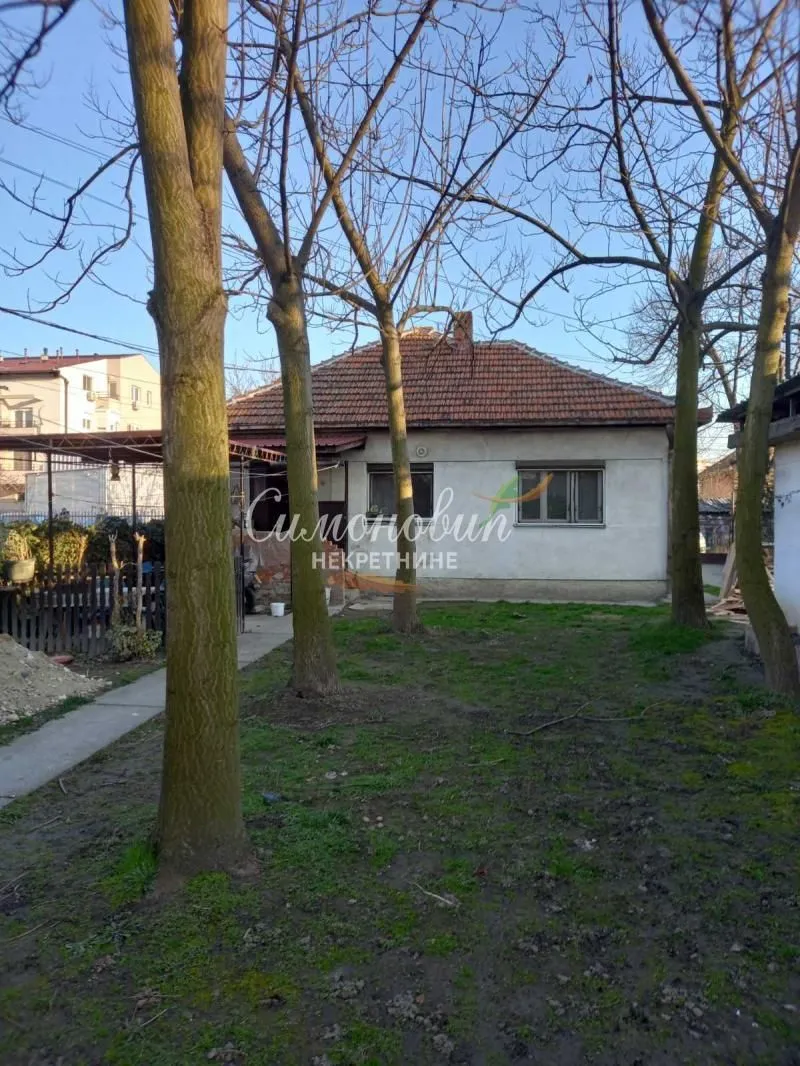 Sale, house, 77m², Borča 1, Borča Sve Podlokacije