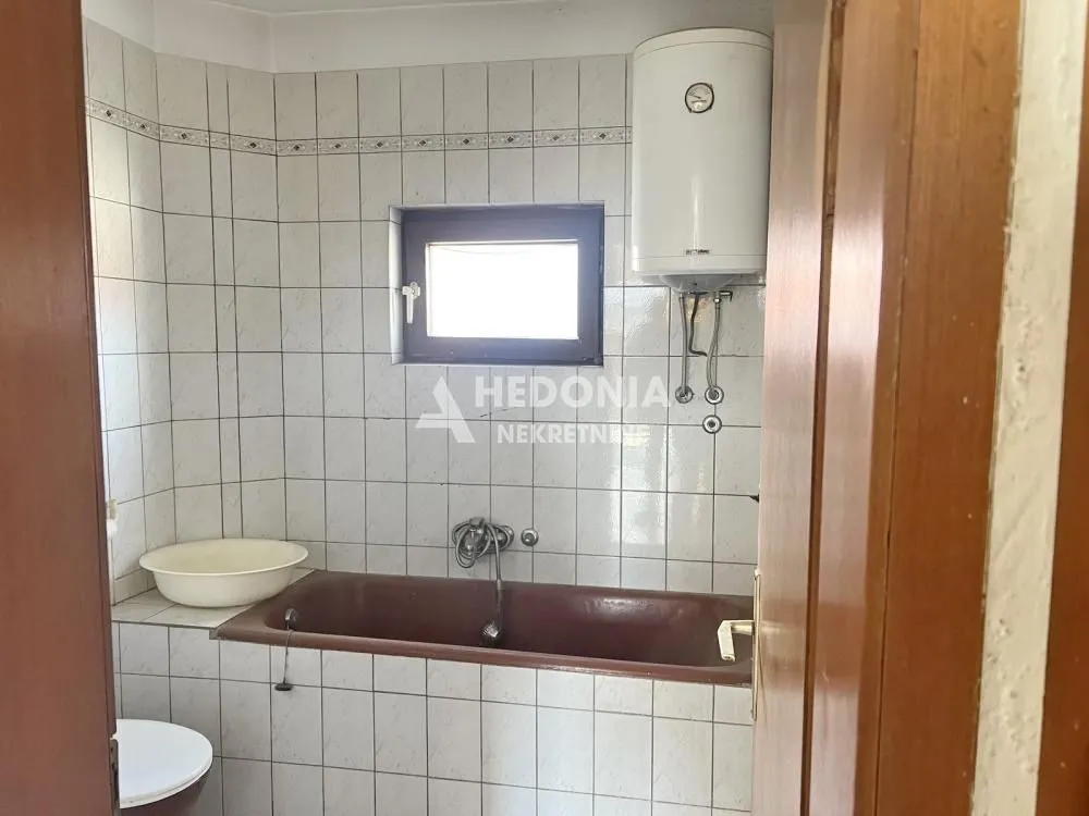 Prodaja, kuća, 278m², Jajinci, Voždovac Sve Podlokacije