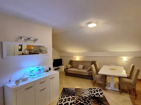 Izdavanje, jednosoban stan, 60m², Donja Gorica, Podgorica - image 7