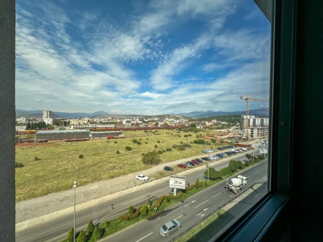 Rent, four bedroom apartment, 160m², Stari Aerodrom, Podgorica