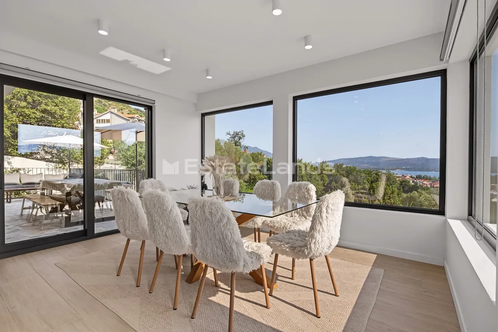 Prodaja, kuća, 220m², Tripovići, Tivat