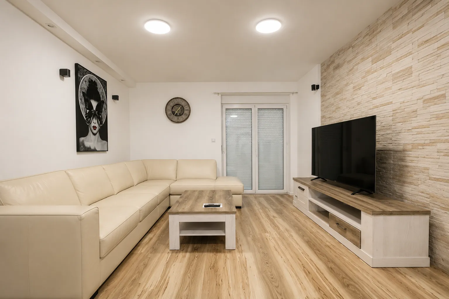 Izdavanje, kuća, 170m², Zagorič, Podgorica