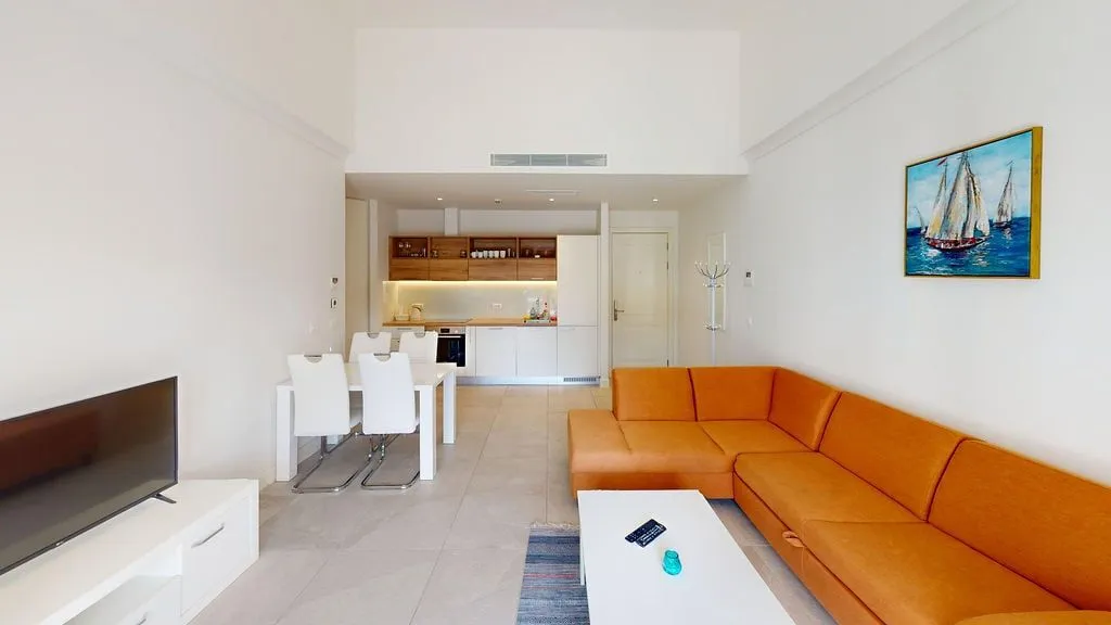 Prodaja, dvosoban stan, 55m², Tivat, Crna Gora