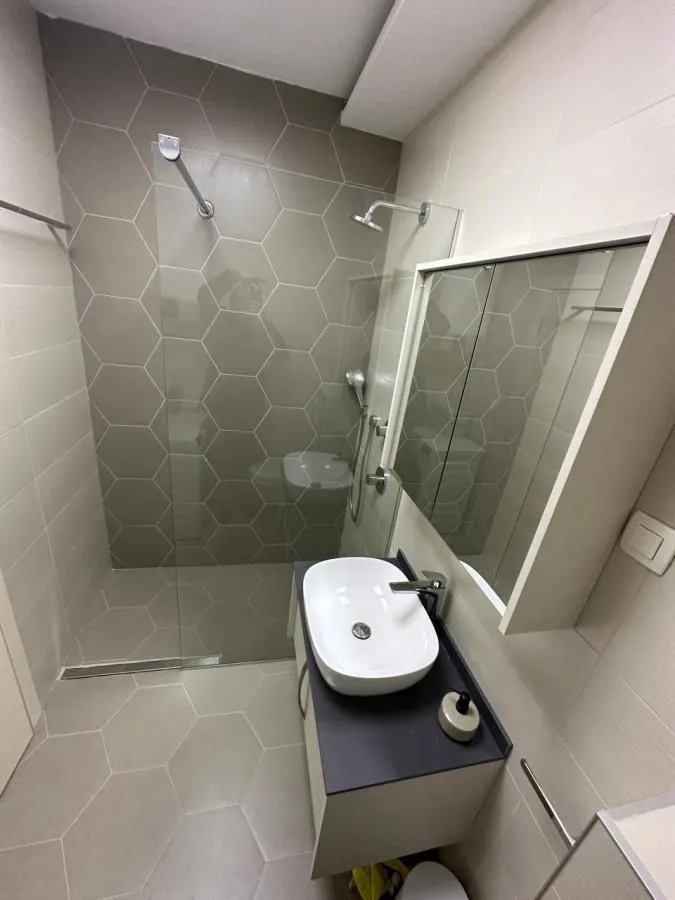 Rent, one bedroom apartment, 55m², Kotor, Crna Gora
