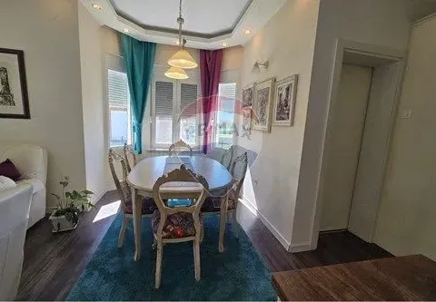 Izdavanje, kuća, 125m², Golubovci, Podgorica - image 8