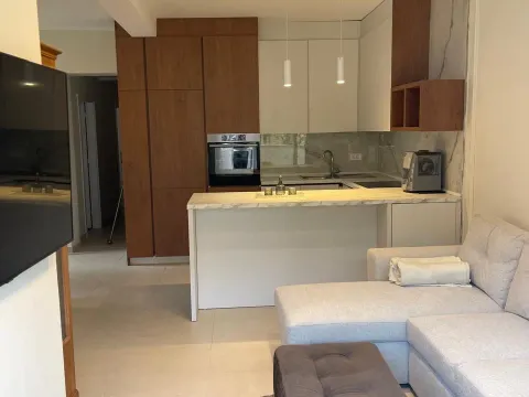 Rent, two bedroom apartment, 60m², Škaljari, Kotor - image 3