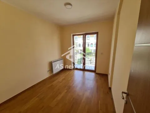Izdavanje, četvorosoban stan, 115m², Savski Venac, Beograd - image 7
