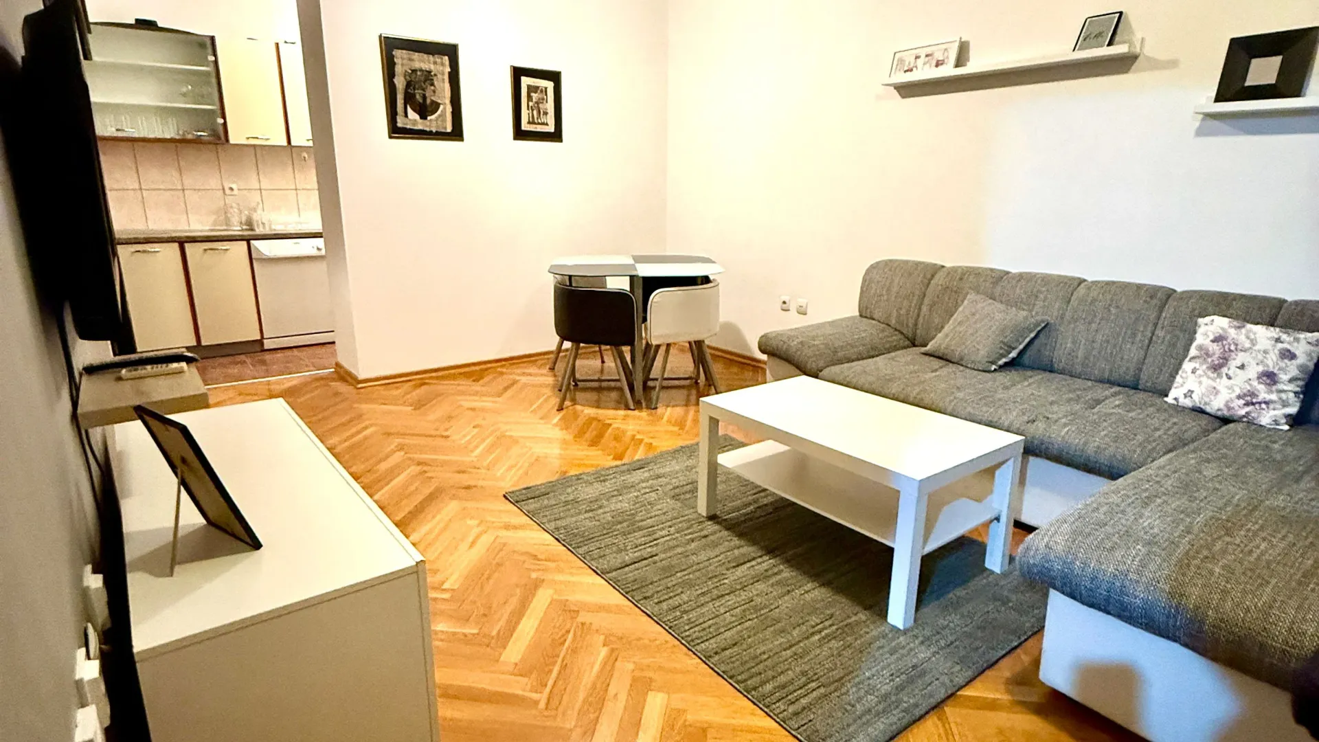 Rent, one bedroom apartment, 50m², Stari Aerodrom, Podgorica