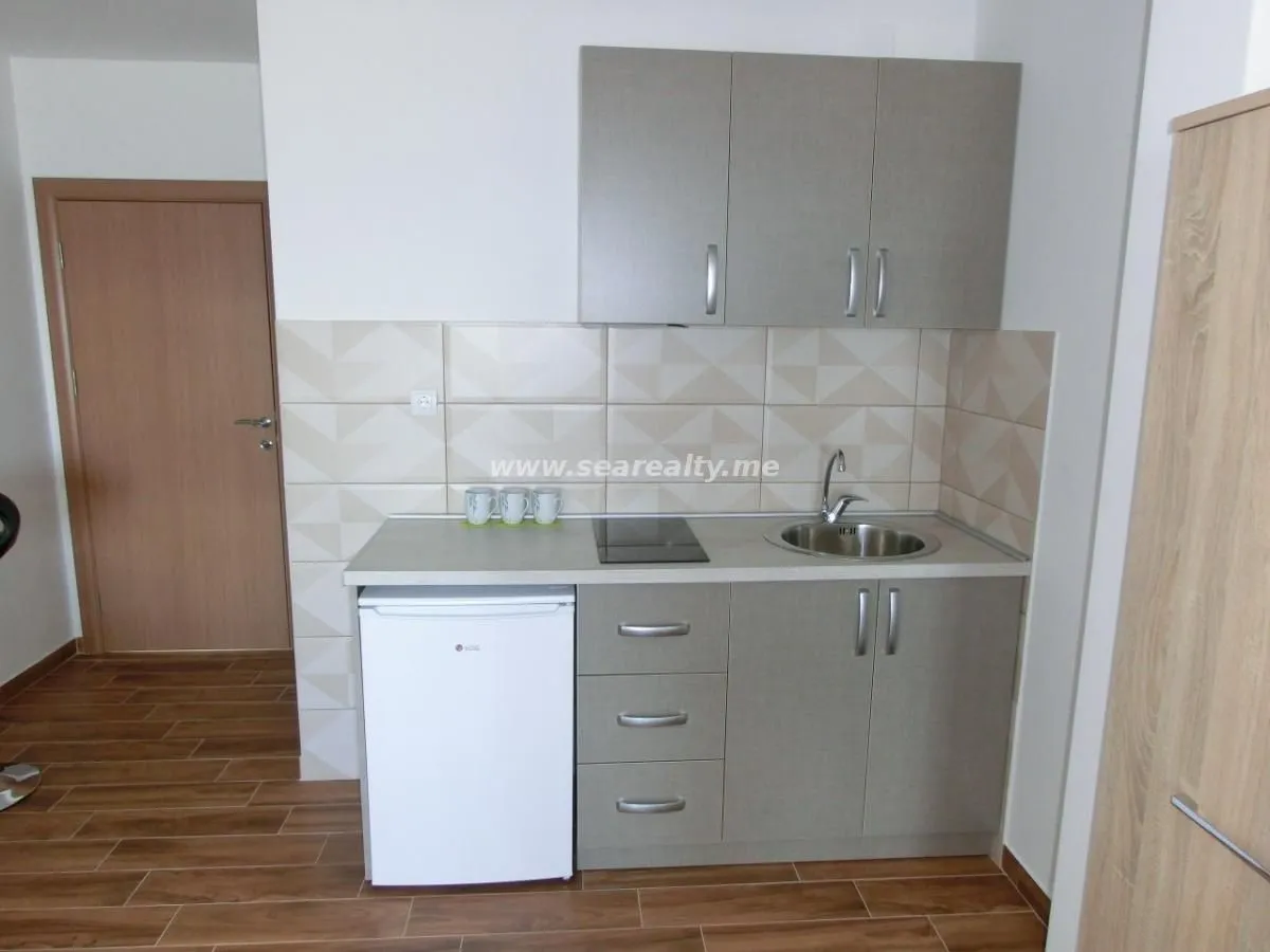 Rent, one bedroom apartment, 30m², Budva, Crna Gora