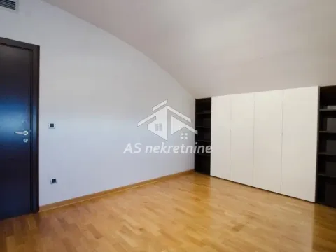 Izdavanje, stan, 160m², Crveni Krst, Beograd - image 18