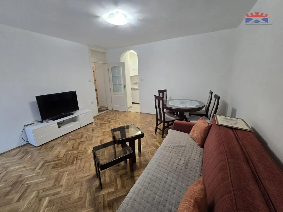 Izdavanje, dvosoban stan, 49m², Podbara, Novi Sad Sve Podlokacije