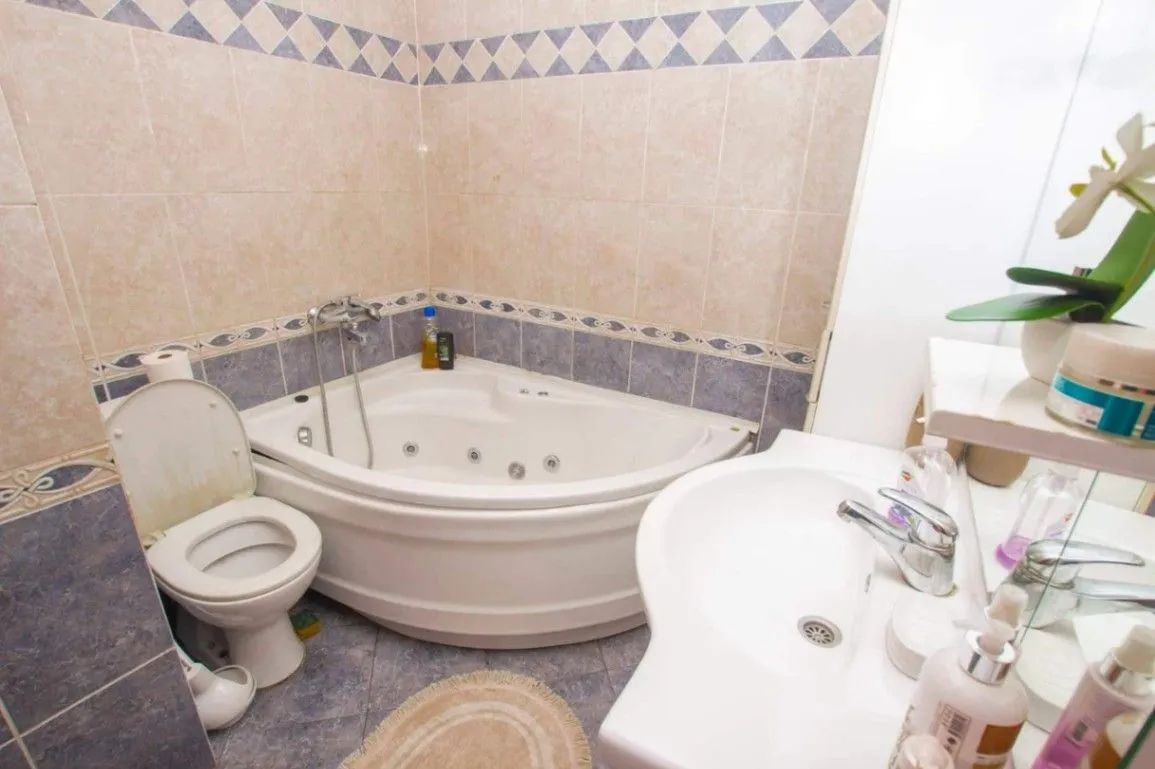 Sale, two bedroom apartment, 60m², Centar, Bar