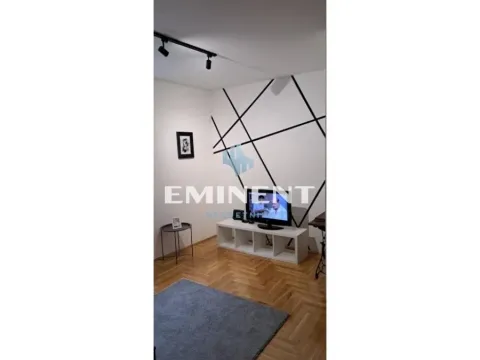 Izdavanje, dvosoban stan, 40m², Kalenić Pijaca, Vračar Sve Podlokacije - image 4