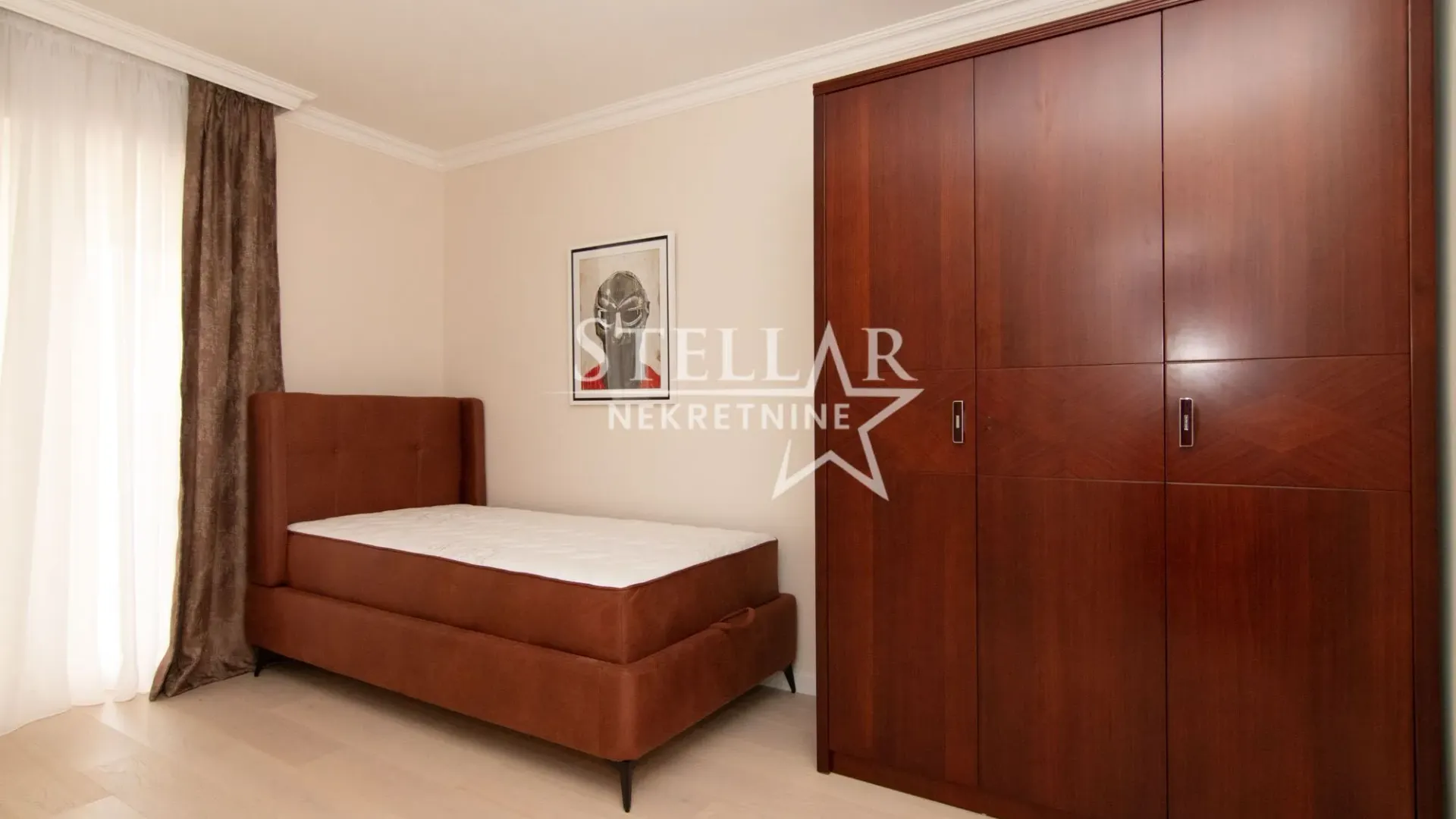 Izdavanje, trosoban stan, 90m², Momišići, Podgorica