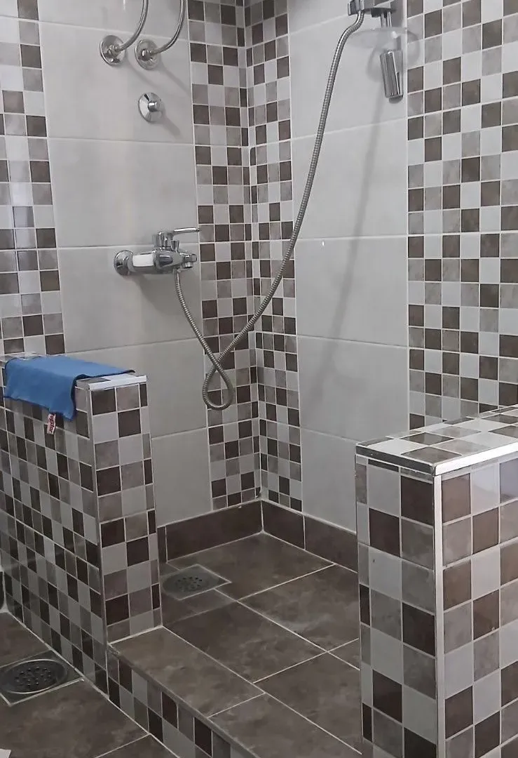 Prodaja, dvosoban stan, 61m², Kanarevo Brdo, Beograd