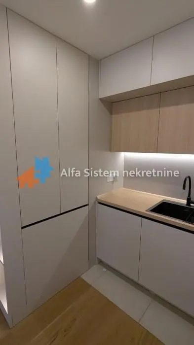 Rent, three bedroom apartment, 73m², Savski Venac, Beograd