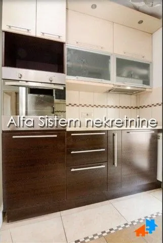 Rent, four bedroom apartment, 140m², Đeram Pijaca, Beograd