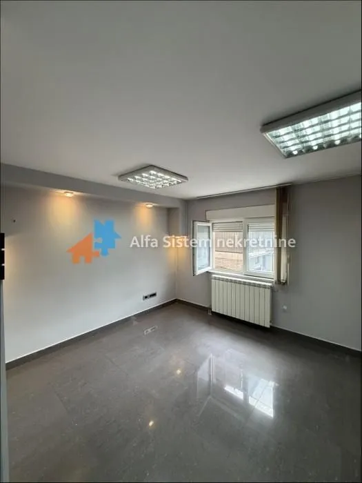 Rent, office space, 144m², Južni Bulevar, Vračar Sve Podlokacije