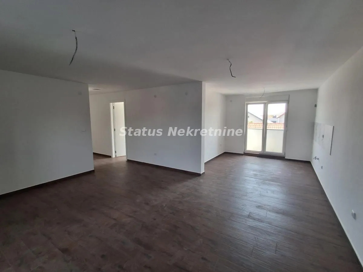 Rent, apartment, 152m², Veternik, Novi Sad Sve Podlokacije