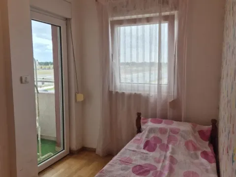 Prodaja, dvosoban stan, 64m², Stari Aerodrom, Podgorica - image 8
