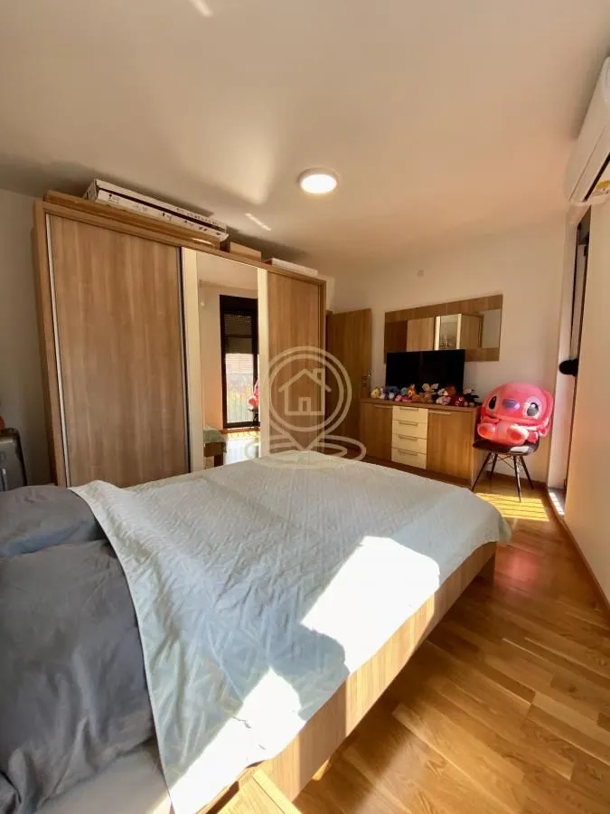 Rent, four bedroom apartment, 100m², Medijana, Niš