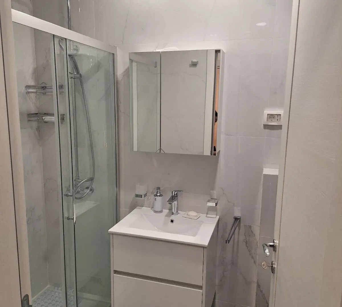 Prodaja, dvosoban stan, 72m², Centar, Budva