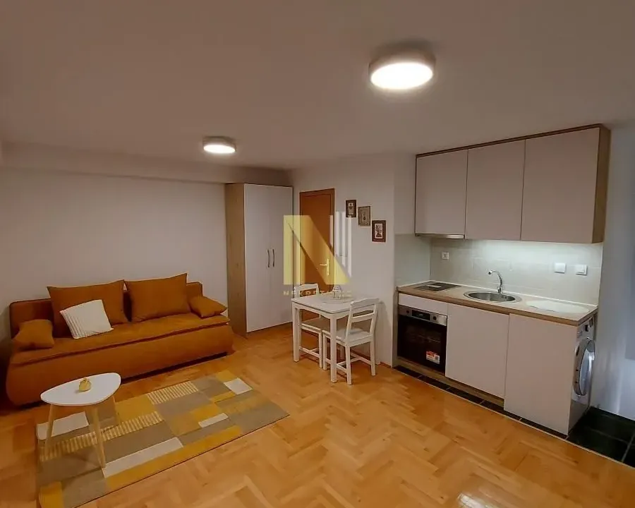 Rent, studio apartment, 27m², Bulevar Oslobodjenja, Novi Sad Sve Podlokacije