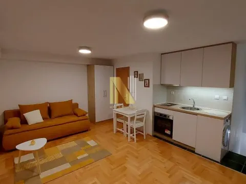 Stan in Bulevar Oslobodjenja