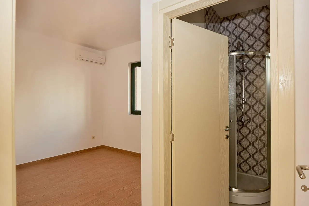 Sale, two bedroom apartment, 85m², Bečići, Budva
