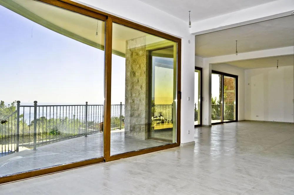Sale, house, 600m², Šušanj, Bar