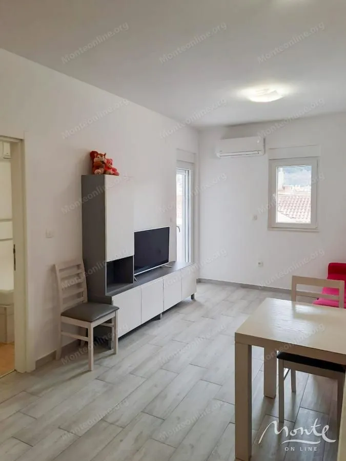 Prodaja, jednosoban stan, 44m², Budva, Crna Gora
