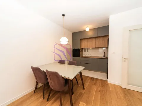 Izdavanje, dvosoban stan, 70m², Central Point, Podgorica - image 4