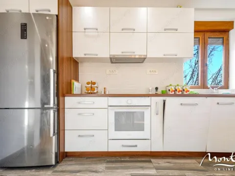 Prodaja, kuća, 176m², Kavač, Kotor - image 8