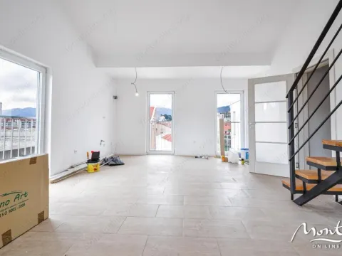 Sale, four bedroom apartment, 124m², Tivat, Crna Gora - image 2