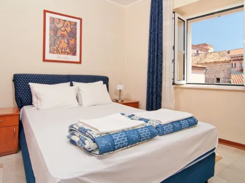 Prodaja, kuća, 222m², Stari Grad, Budva - image 7