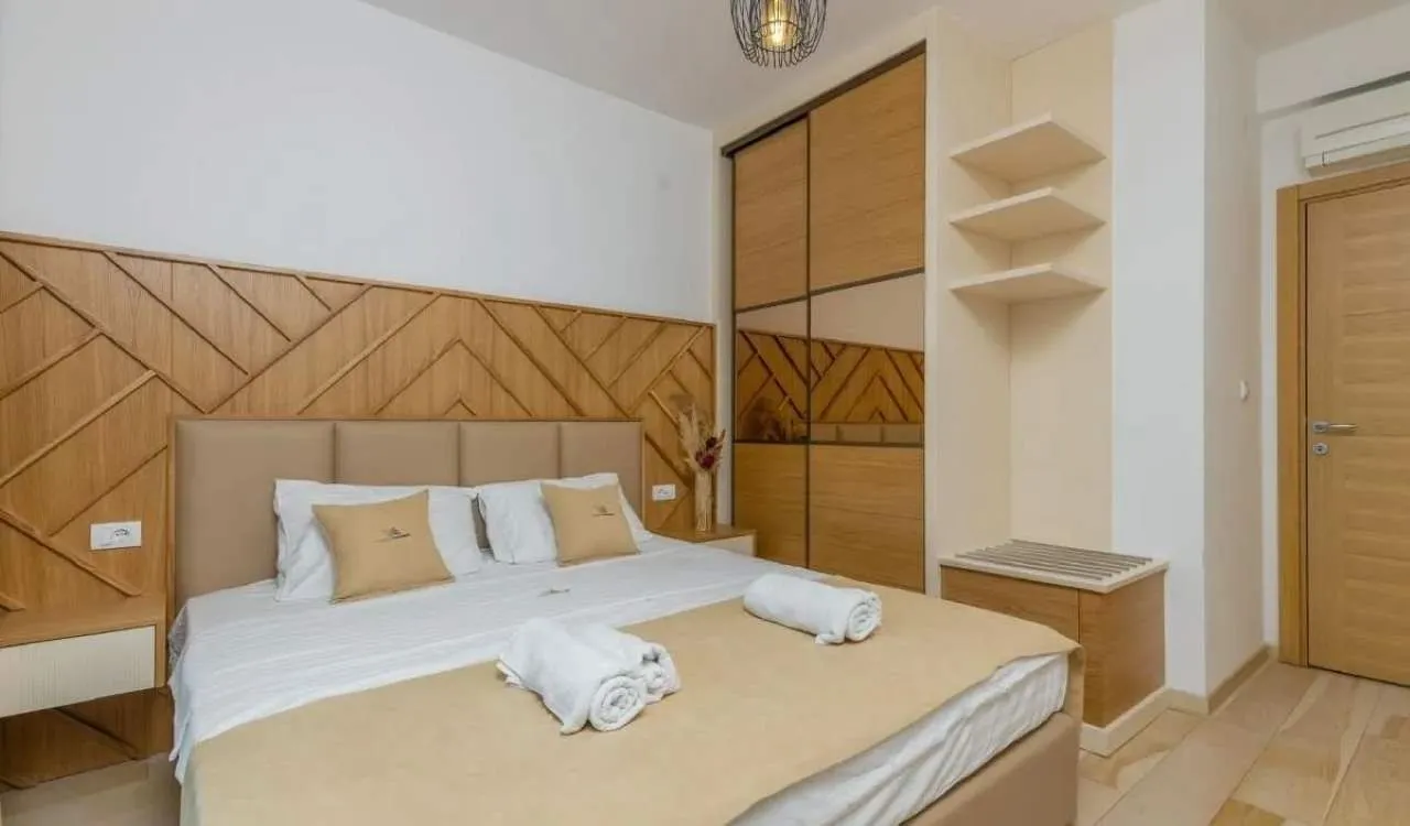 Sale, two bedroom apartment, 61m², Pržno, Budva