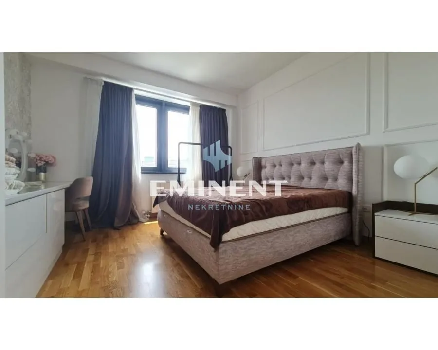 Prodaja, dvosoban stan, 56m², Savski Venac, Beograd