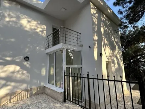 Prodaja, kuća, 220m², Bar, Crna Gora - image 6