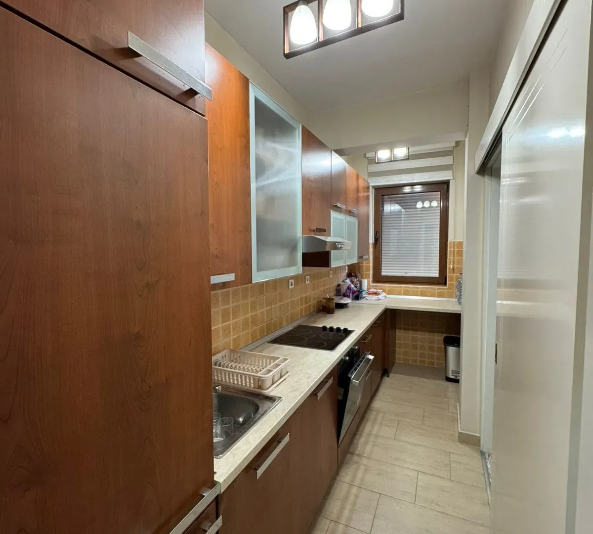 Izdavanje, trosoban stan, 95m², Blok 5, Podgorica