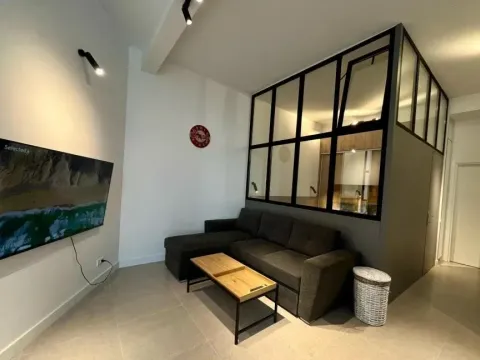 Prodaja, stan, 46m², Tivat, Crna Gora - image 1